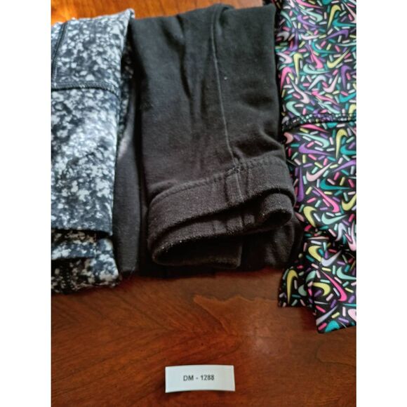 1 Nike, 1 Garanimal, 1 All in Motion - Size: 5 Leggings 3 pk (1288) - Picture 4 of 4